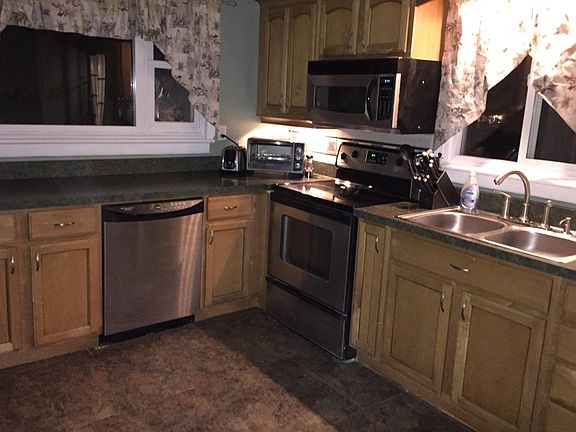 4th image of 18 Lighthall Ave