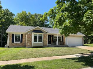 16548 Forest Pine Dr, Ballwin, MO