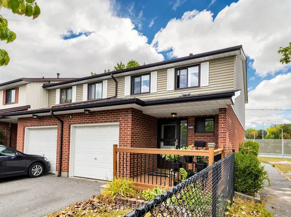 215 Baronwood Ct Unit 215, Brampton, ON L6V 3H9
