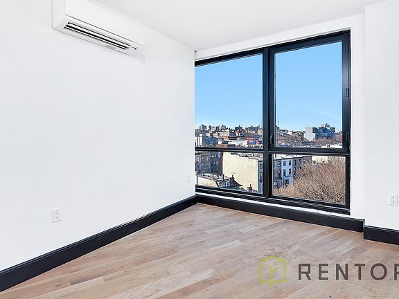 3rd image of 1134 Fulton St #557