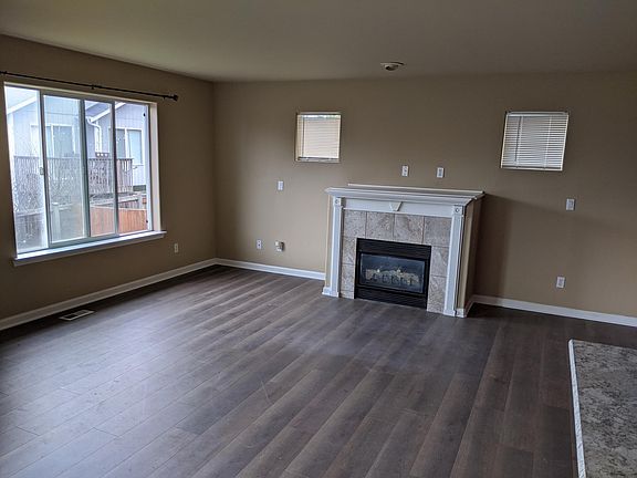 3rd image of 9035 161st St E