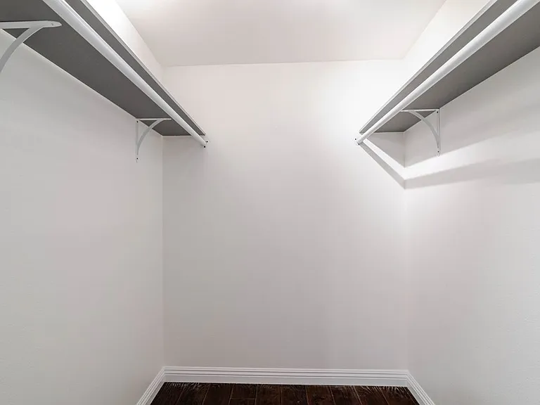 5630 Craner Ave — Photo 5
