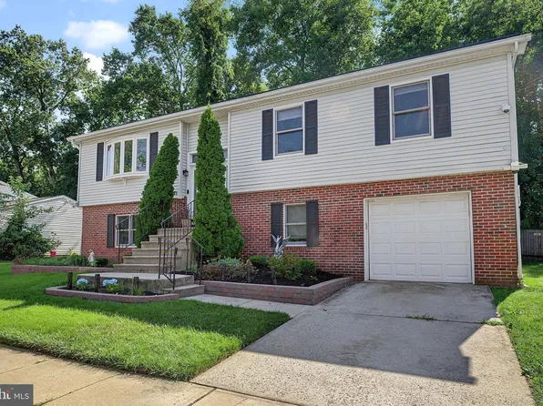 71 Homan Ave, Ewing, NJ 08618