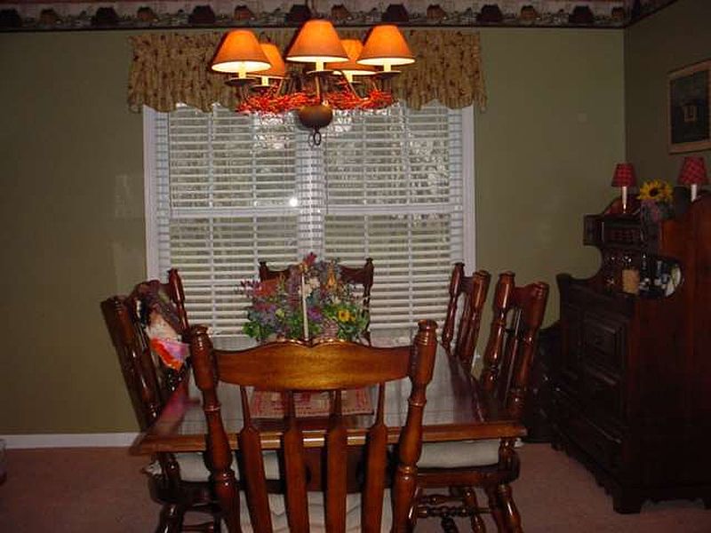 5th image of 48 WALLFLOWER Drive