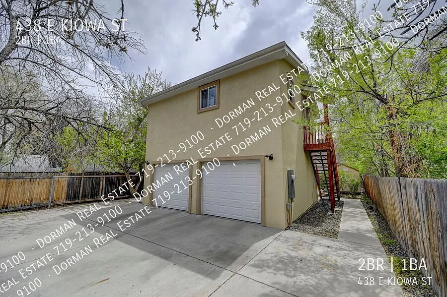 $500 OFF the first month of rent! - Modern 2 Bedroom, 1 Bath Apartment w/ Air Conditioning Downtown! — Photo 2