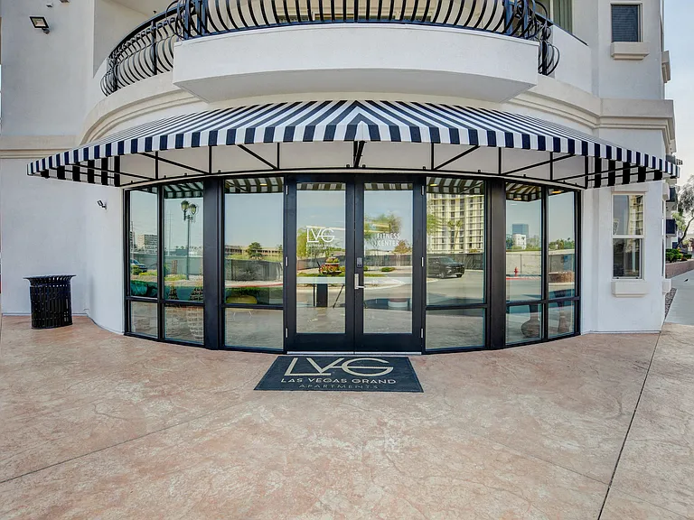 Las Vegas Grand — Photo 15