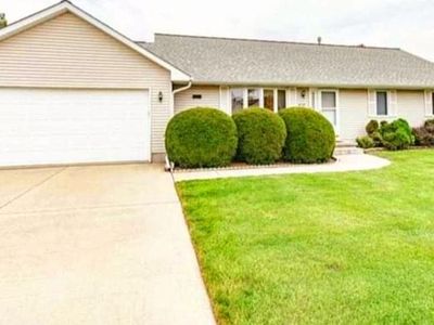 416 Dogwood Ln, Dekalb, IL, 60115