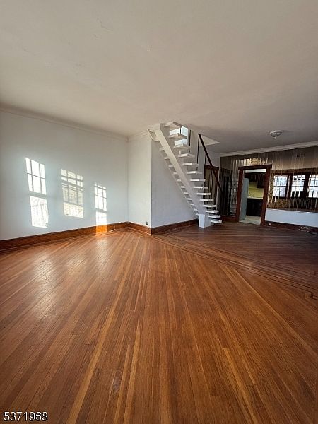 1st image of 204 Columbia Ave