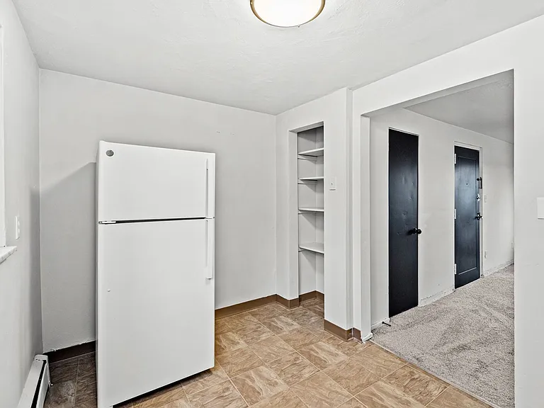 Lindberg Apartments — Photo 14