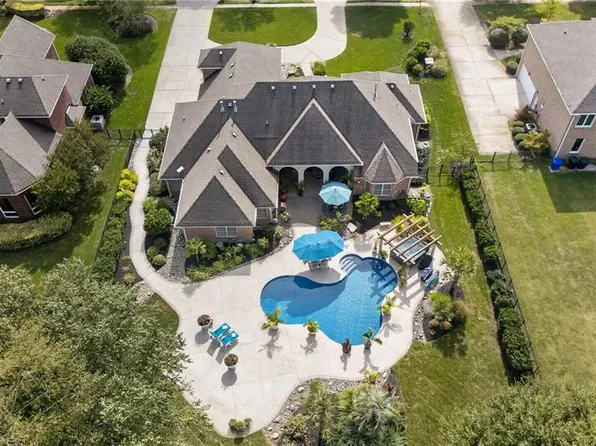 2528 Nestlebrook Trl, Virginia Beach, VA 23456