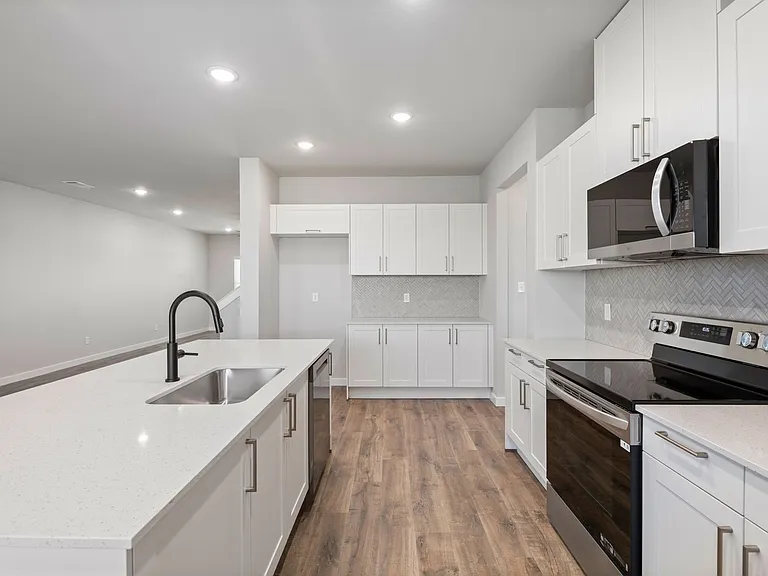 4011 Lecroy Ct — Photo 8