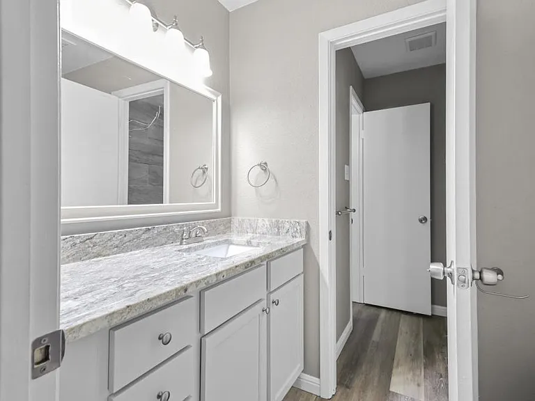 2608 Cross Timber Dr — Photo 7