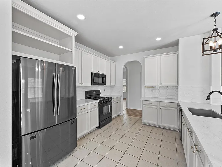 4423 Garden Ridge Ct — Photo 10