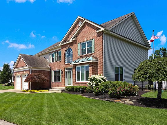 4th image of 2 Pebble Beach Dr