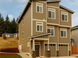 9043 Triumph Ave NE, Bremerton, WA 98311