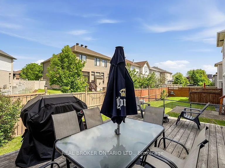 1133 Clyde Ave — Photo 24
