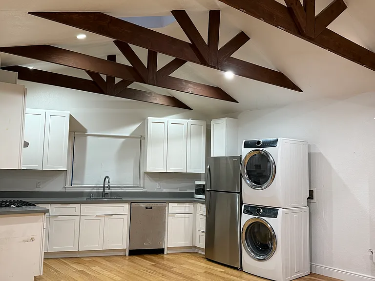 45 Grand Blvd #B — Photo 6