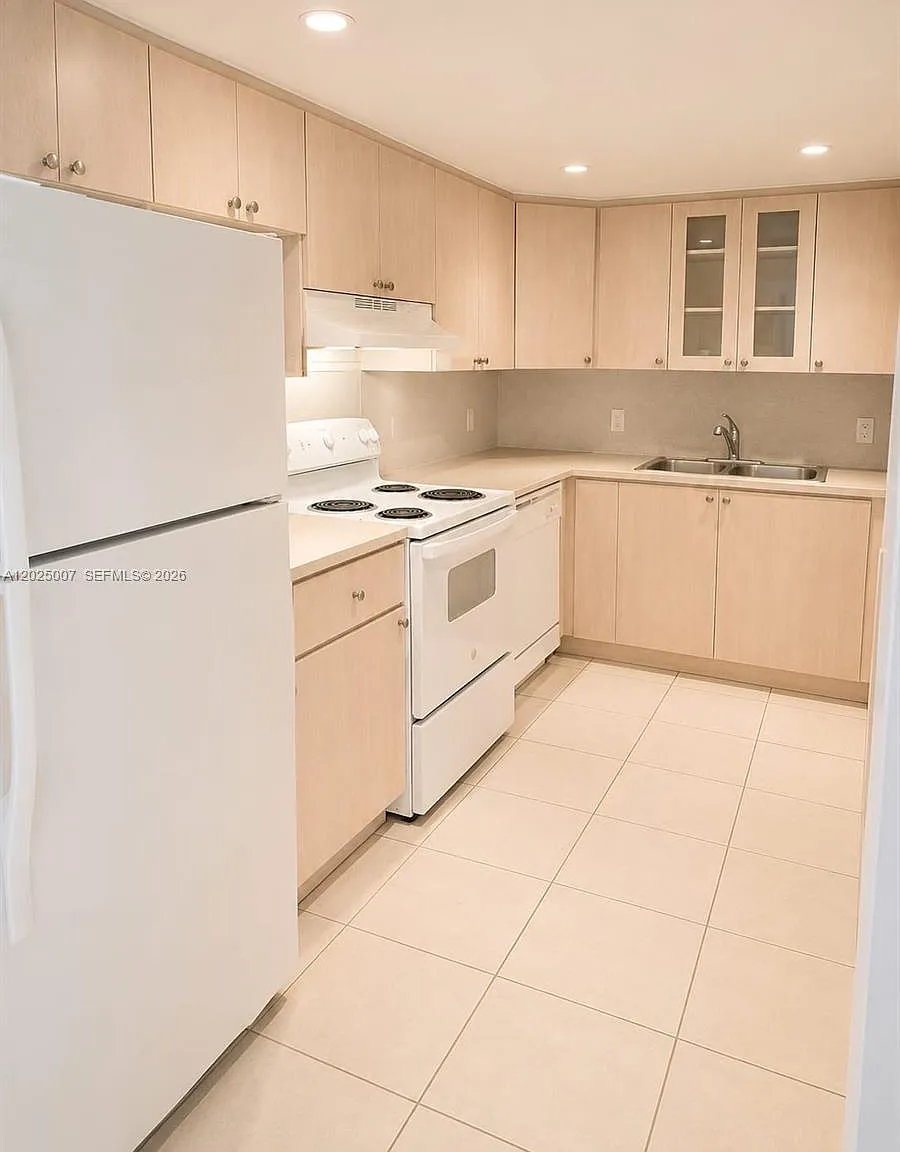 The Normandy Condo — Photo 1