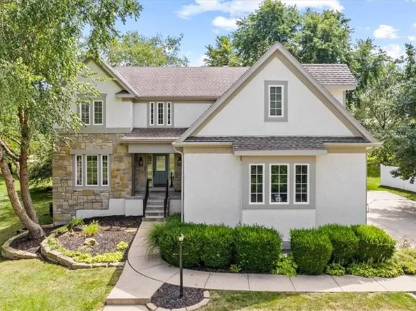 10395 W 164th St, Overland Park, KS 66221