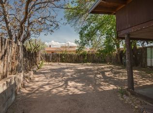 910 Lopez St, Santa Fe, NM 87501