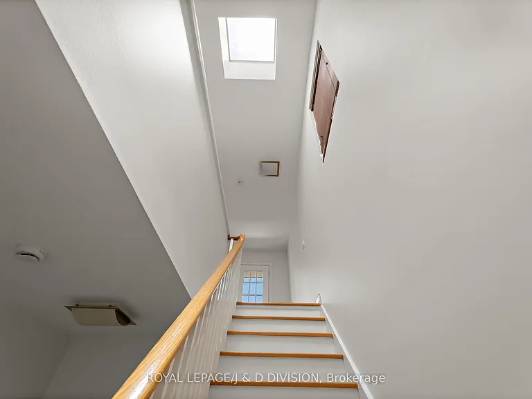 102 Earl Pl — Photo 26