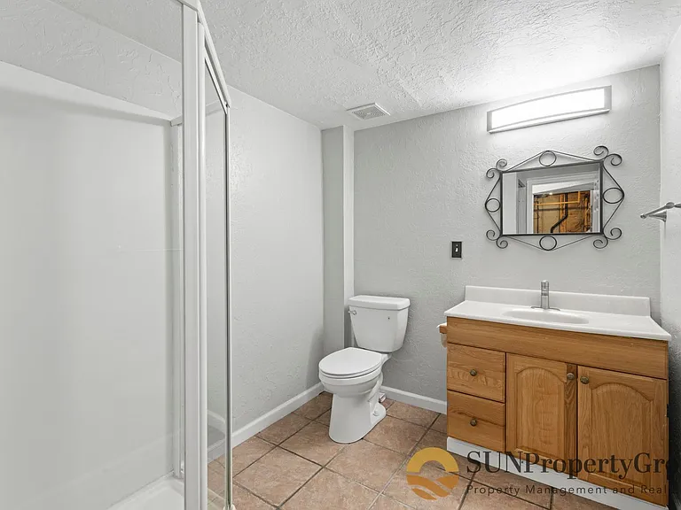 5458 S 4250 W — Photo 13
