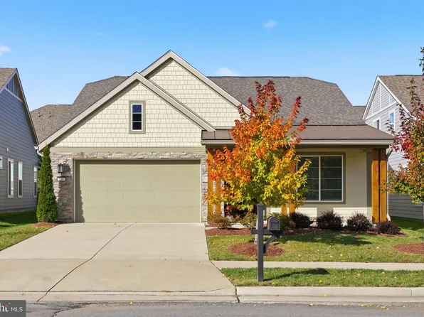 118 Milkweed Dr, Lake Frederick, VA 22630