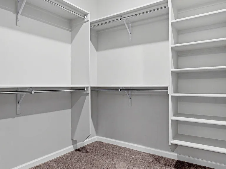 253 Emerald Sun Dr — Photo 31