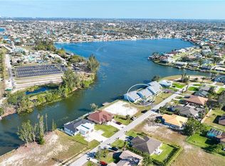 621 SW 3rd Ct APT 104, Cape Coral, FL 33991