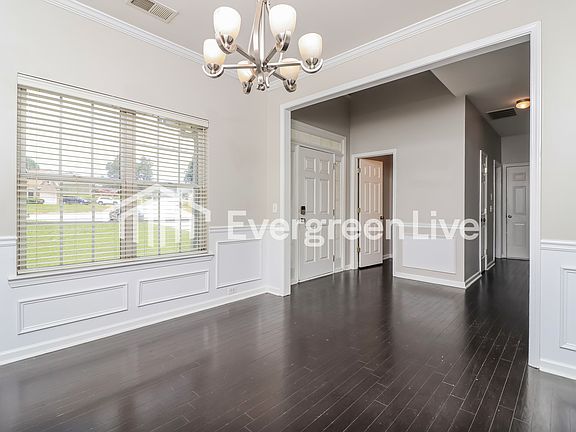 4th image of 209 Devynwood Ct