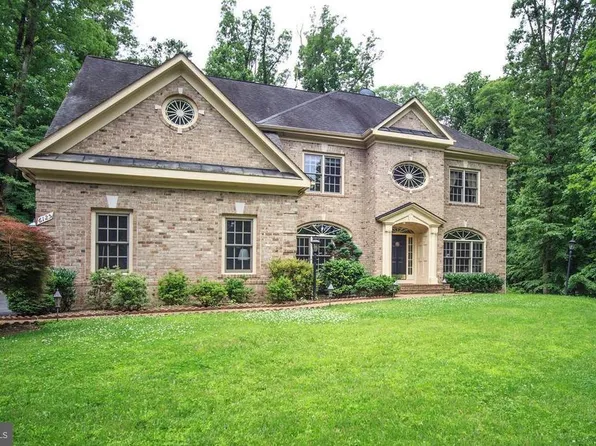 6125 Old Dominion Dr, Mc Lean, VA 22101