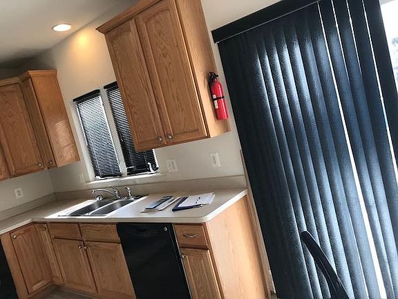 5th image of 1014 Martin Dr