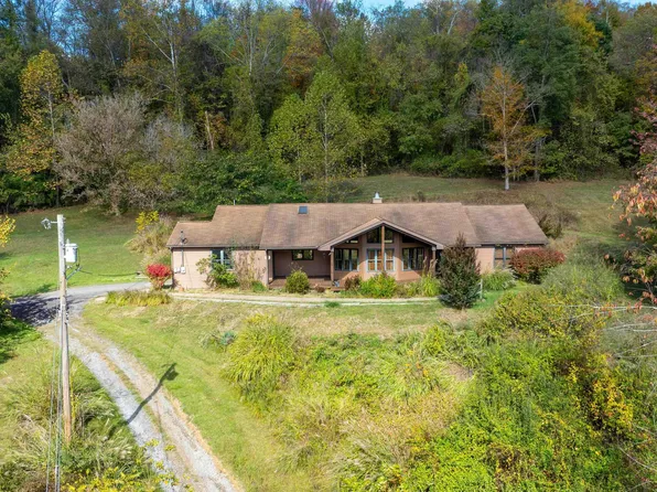 50 Celtic Way, Fairmont, WV 26554