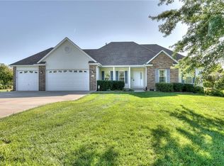 12321 Pelhamdale Rd, Kearney, MO 64060