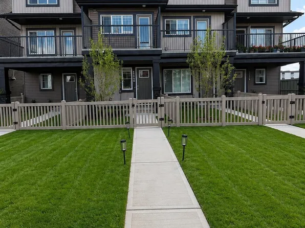 22845 84th Ave NW, Edmonton, AB T5T 4A3