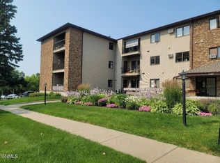 1120 N 12th St APT 2, Bismarck, ND 58501