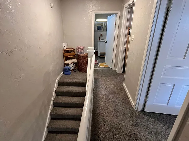 109 Kenova St — Photo 19