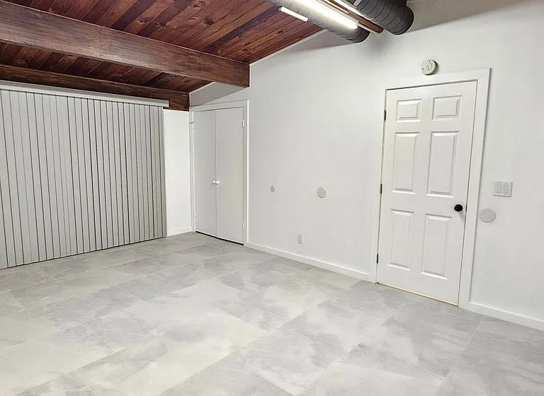 14926 Mayall St — Photo 14