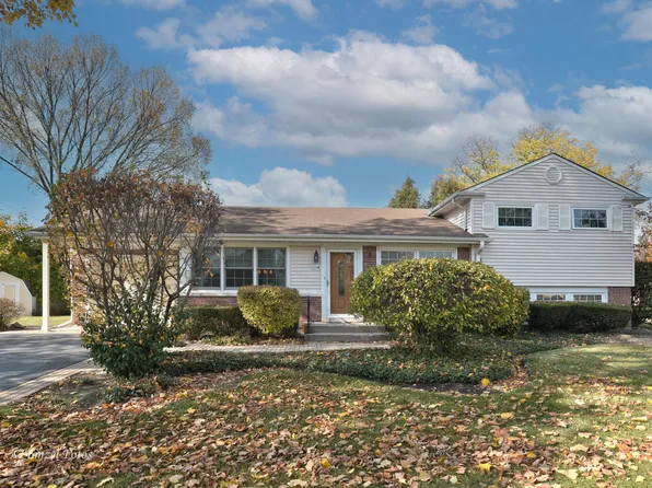 114 S Can Dota Ave, Mount Prospect, IL 60056