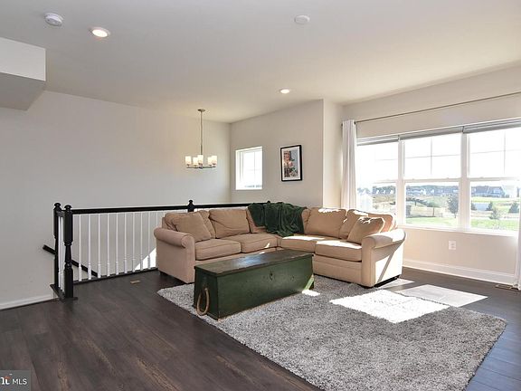 2nd image of 24719 Chester Ln