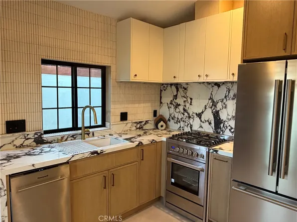 6632 Fulton Ave, Van Nuys, CA 91401