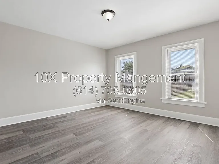132 S Richardson Ave — Photo 23
