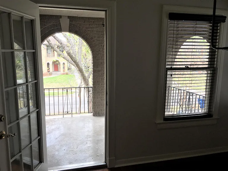 Dinning room view of Patio.