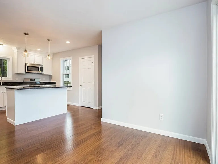 20 West St — Photo 4