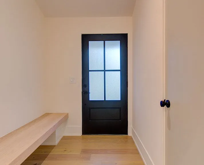 209 W Gartner Rd — Photo 1
