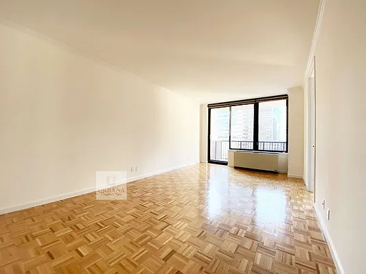 Rented by Urbana Properties | media 20