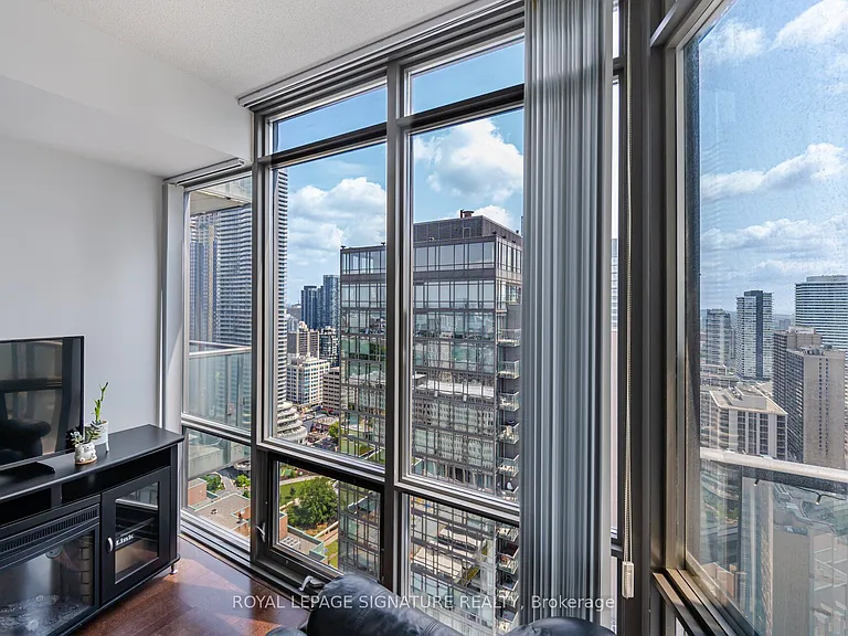 832 Bay St #3307 — Photo 16