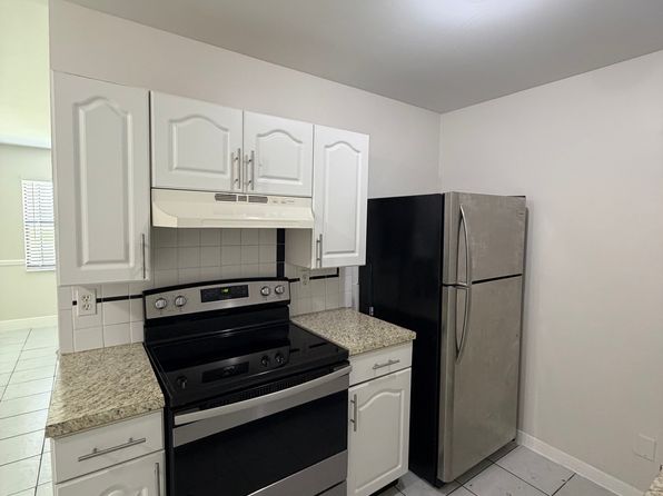 10370 SW 220th St APT 118