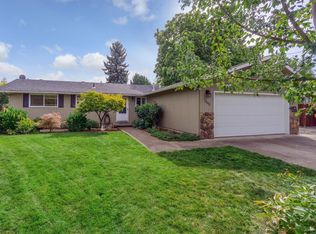 365 S Central Valley Dr, Central Pt, OR