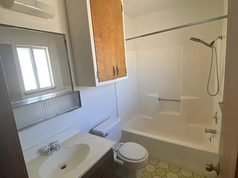 16463 Solvang Ave — Photo 21
